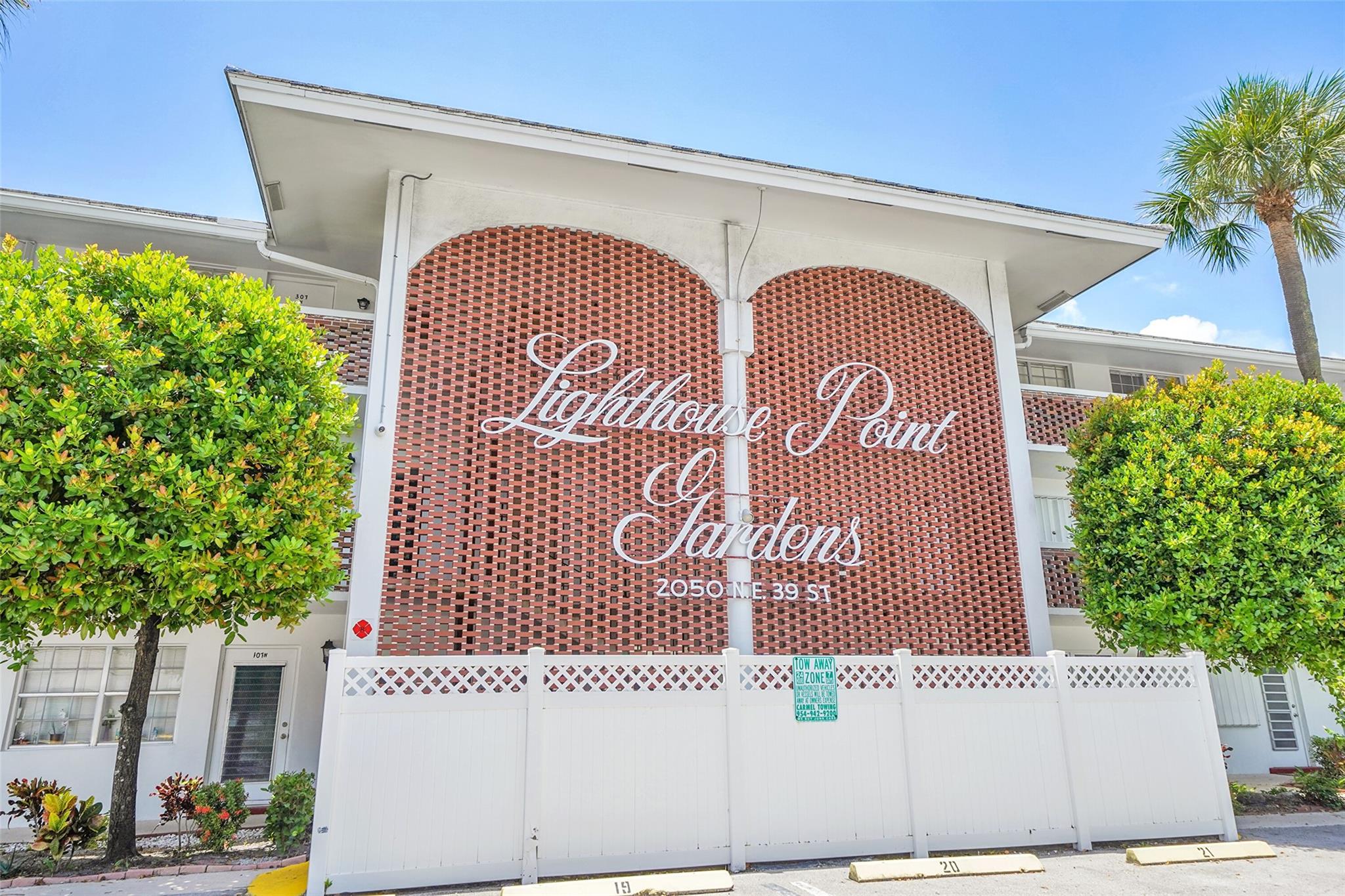 Lighthouse Point Gardens - Residential