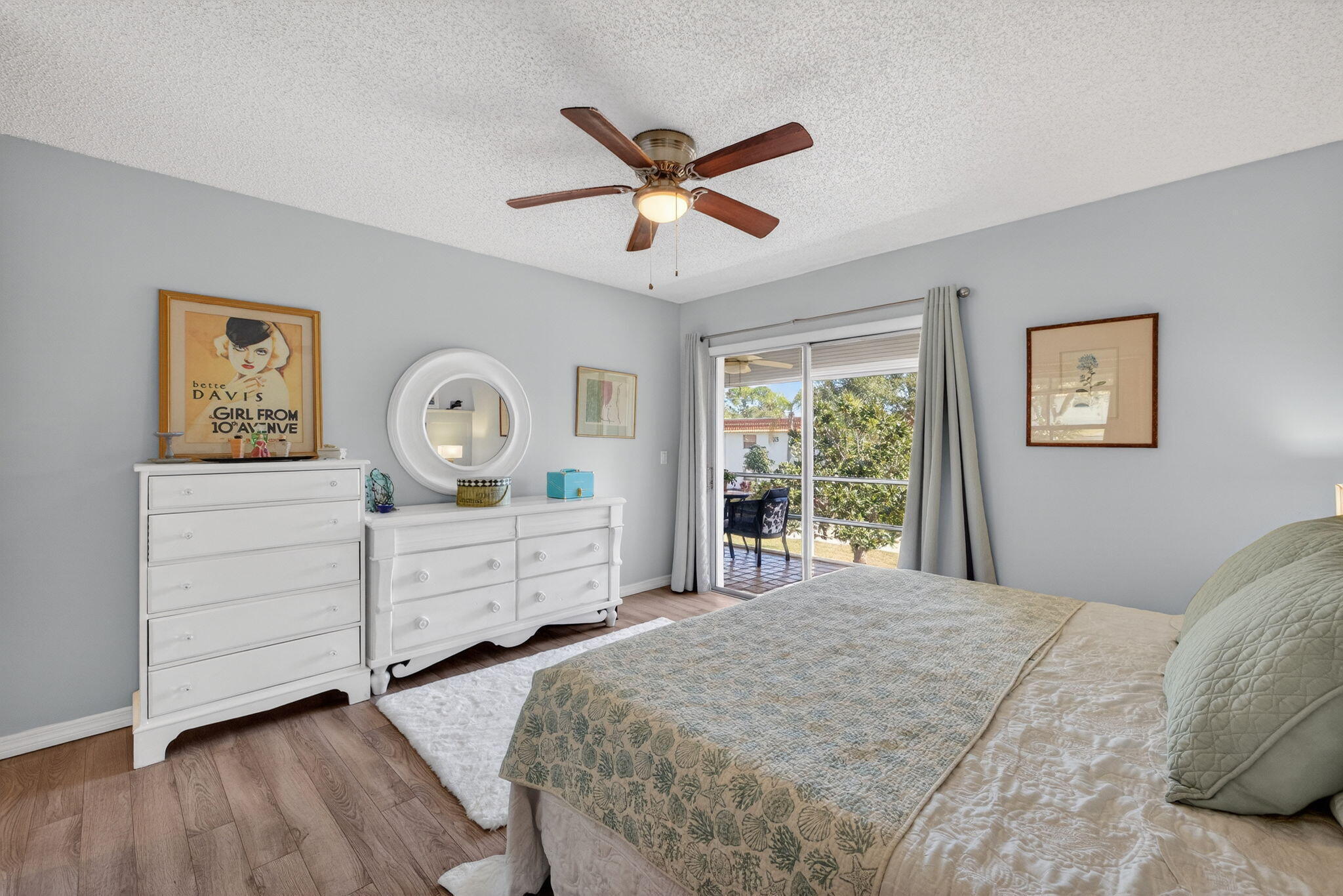 VISTA DEL LAGO CONDO - Residential Lease