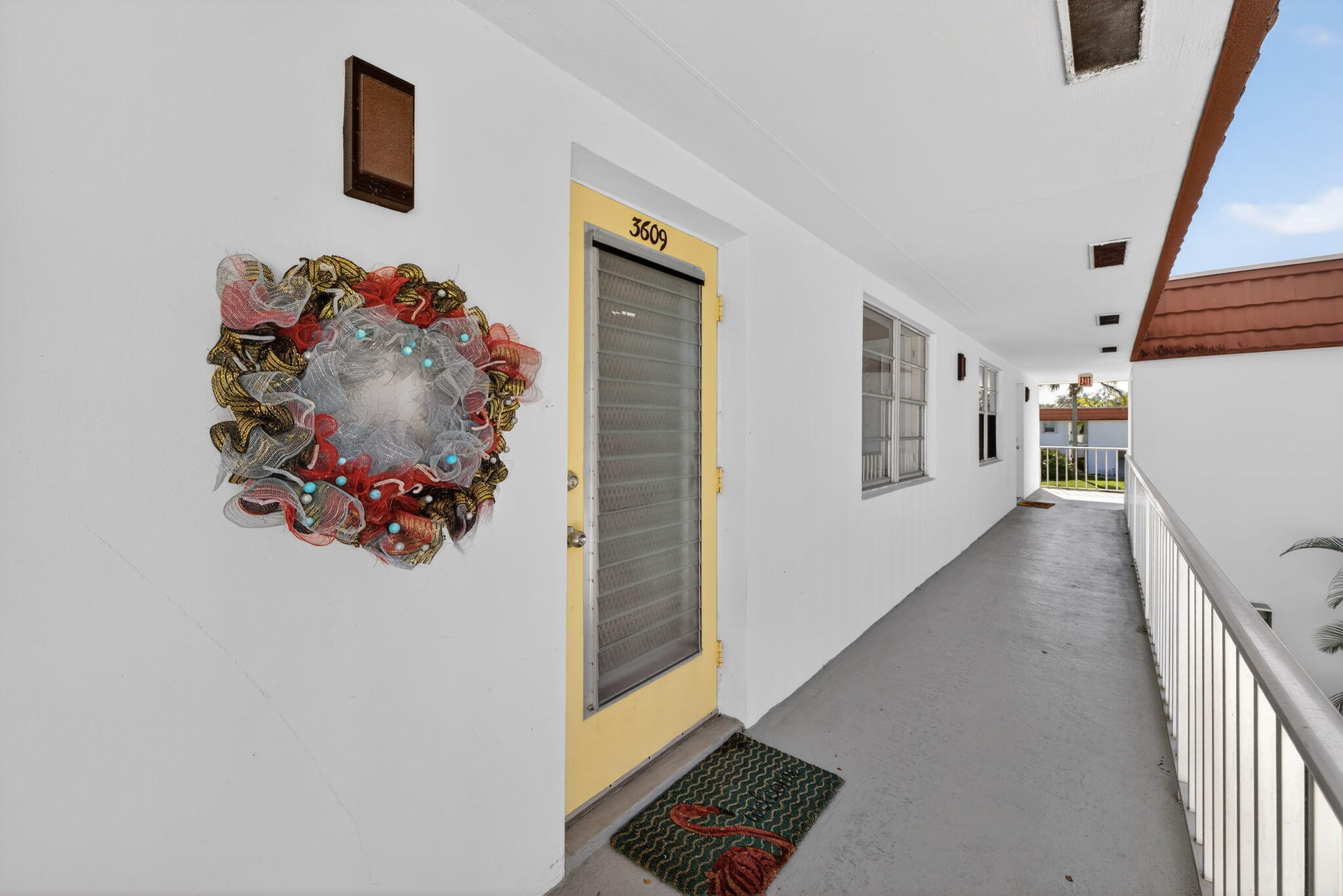 VISTA DEL LAGO CONDO - Residential Lease