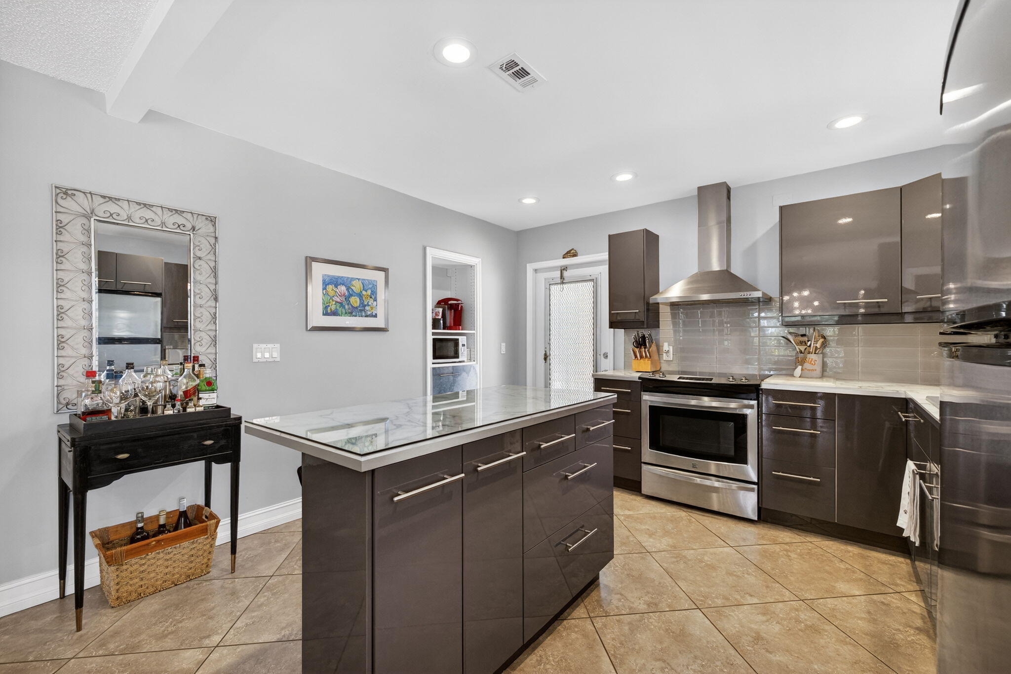 VISTA DEL LAGO CONDO - Residential Lease