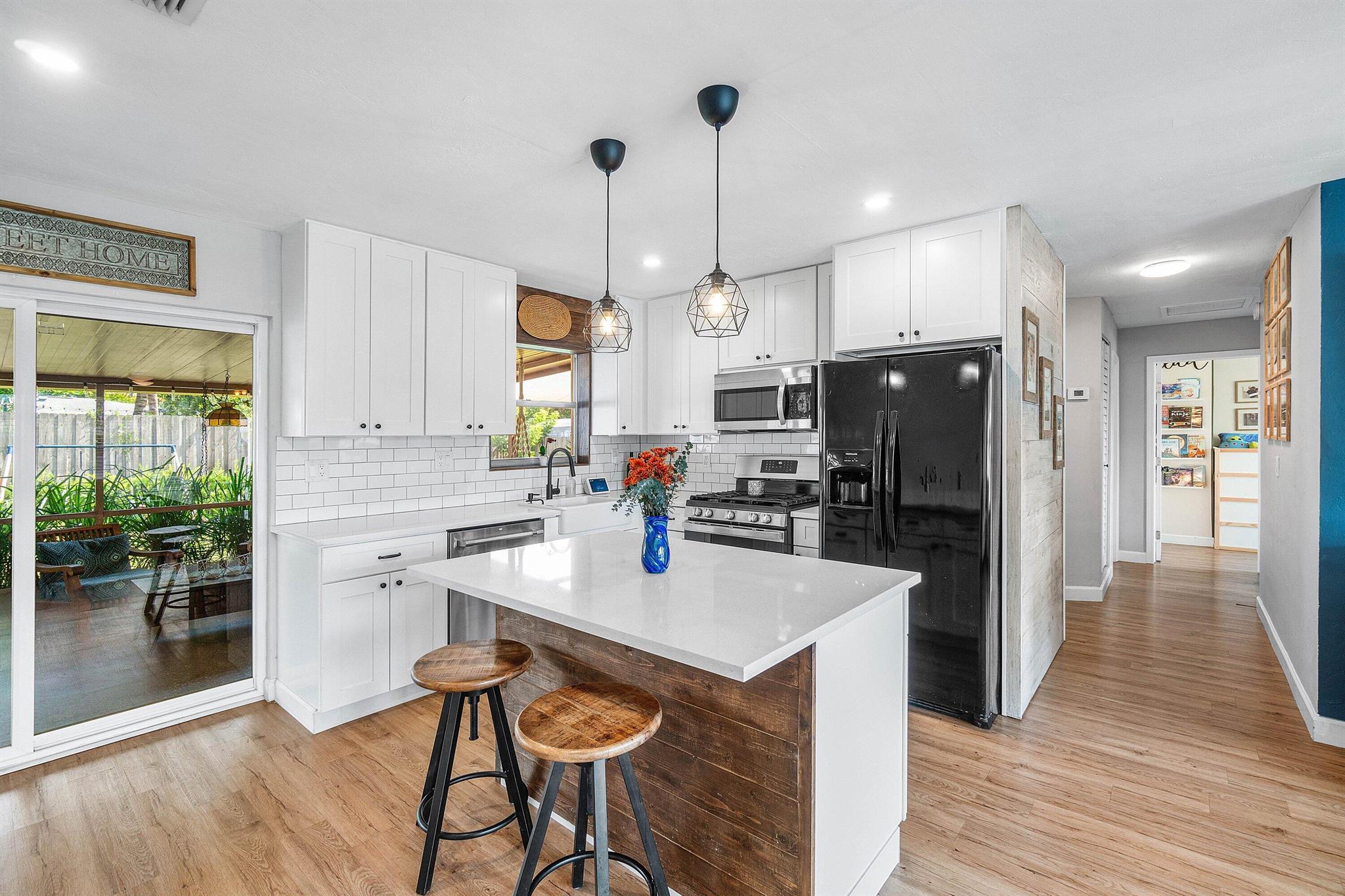 LAKE OSBORNE HEIGHTS - Residential