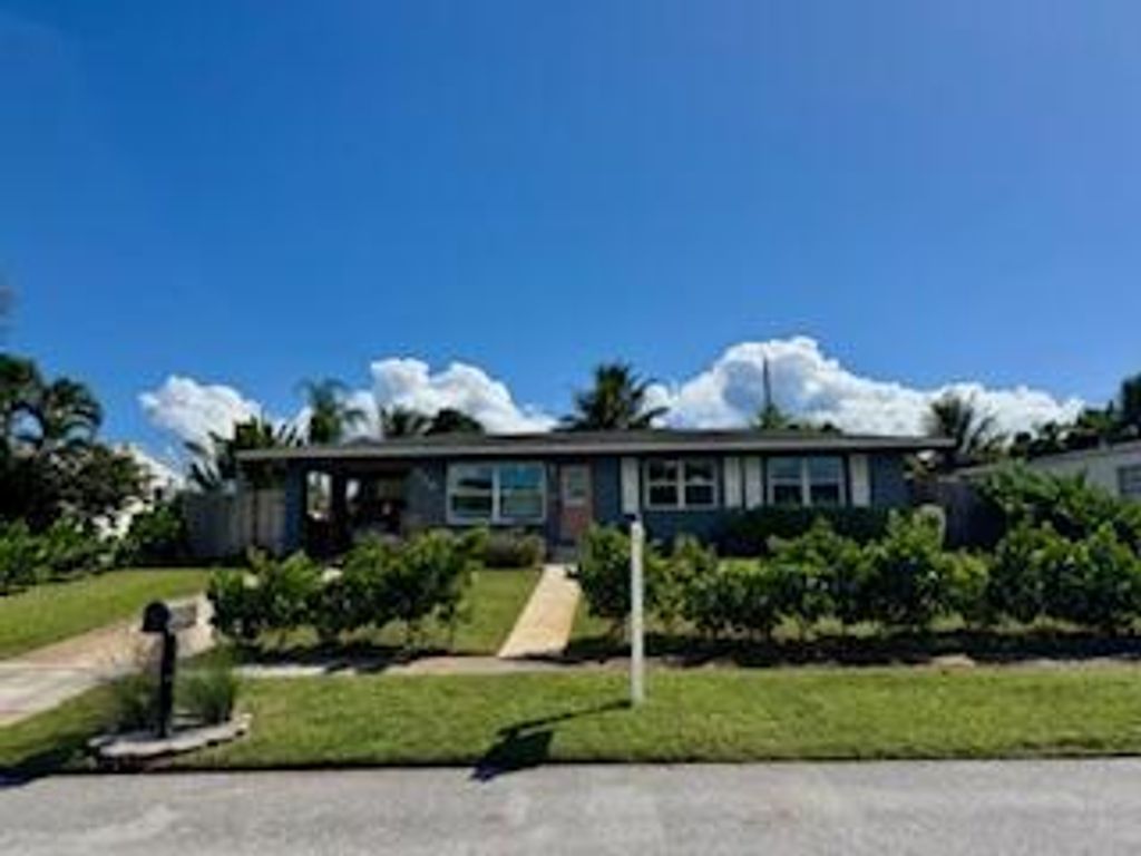 Photo of 826 Small Drive, Lake Worth Beach, FL 33461 (MLS # R11133716)