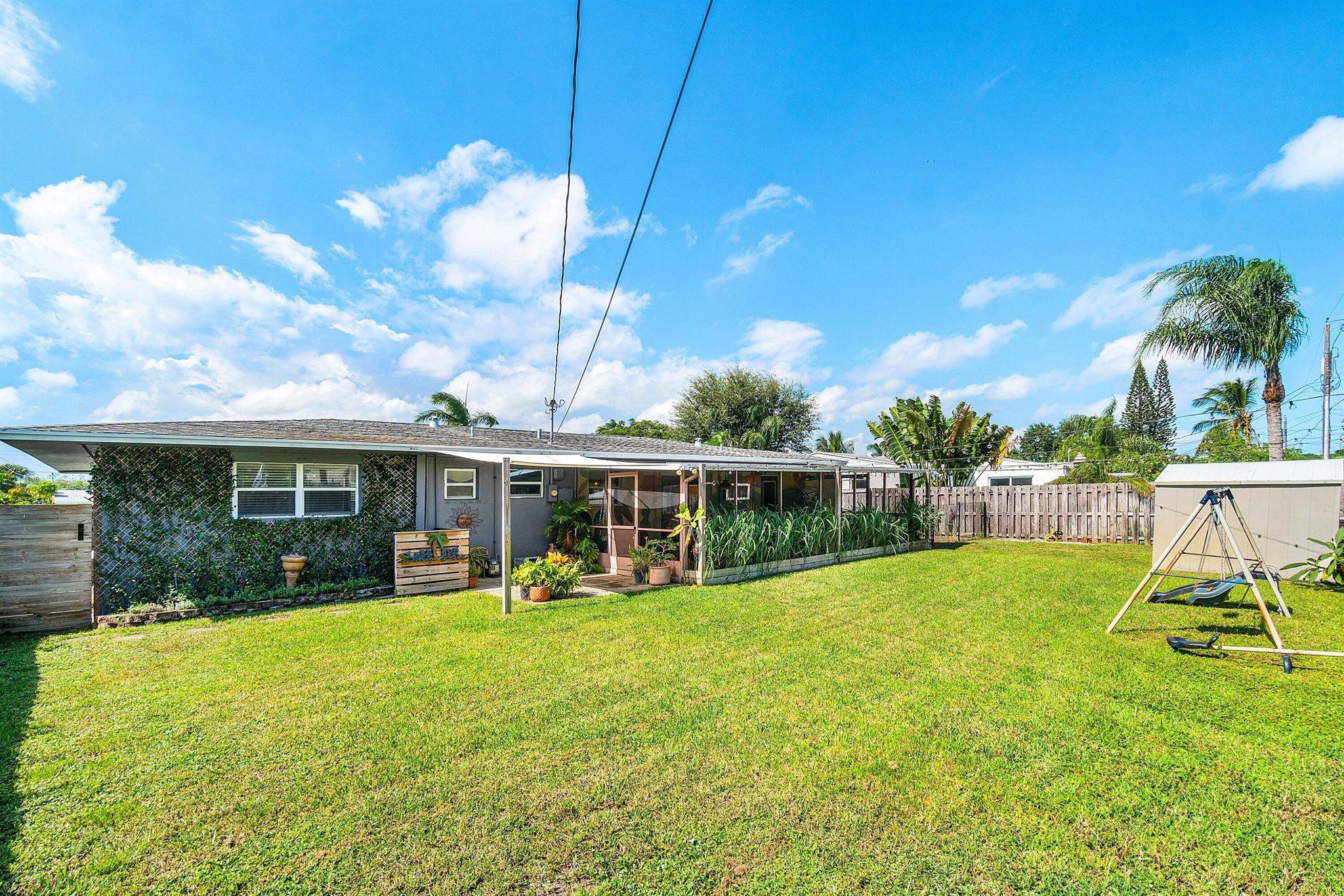 LAKE OSBORNE HEIGHTS - Residential