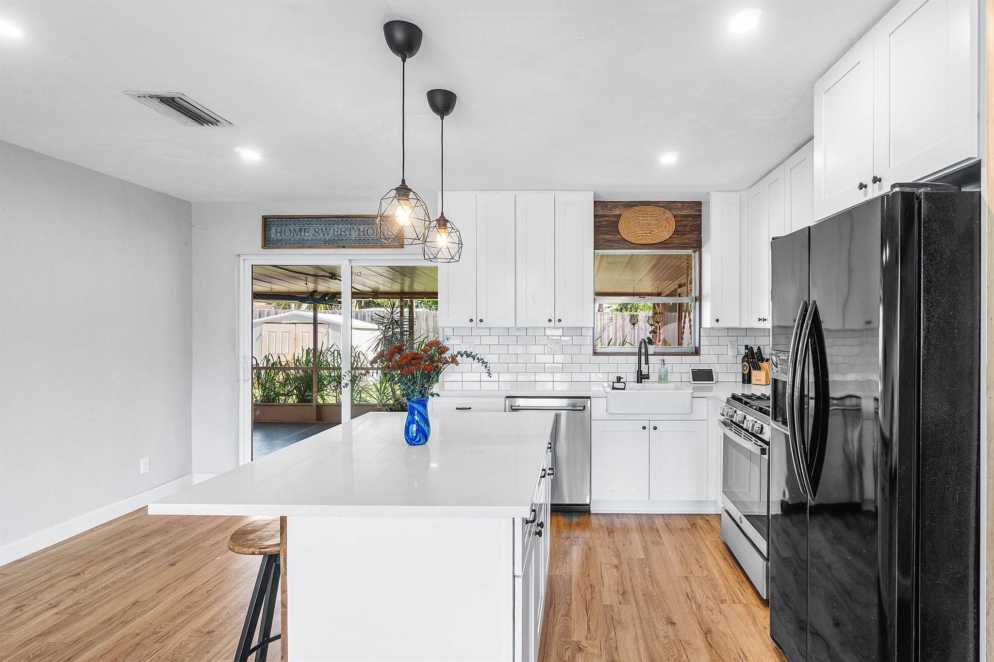LAKE OSBORNE HEIGHTS - Residential