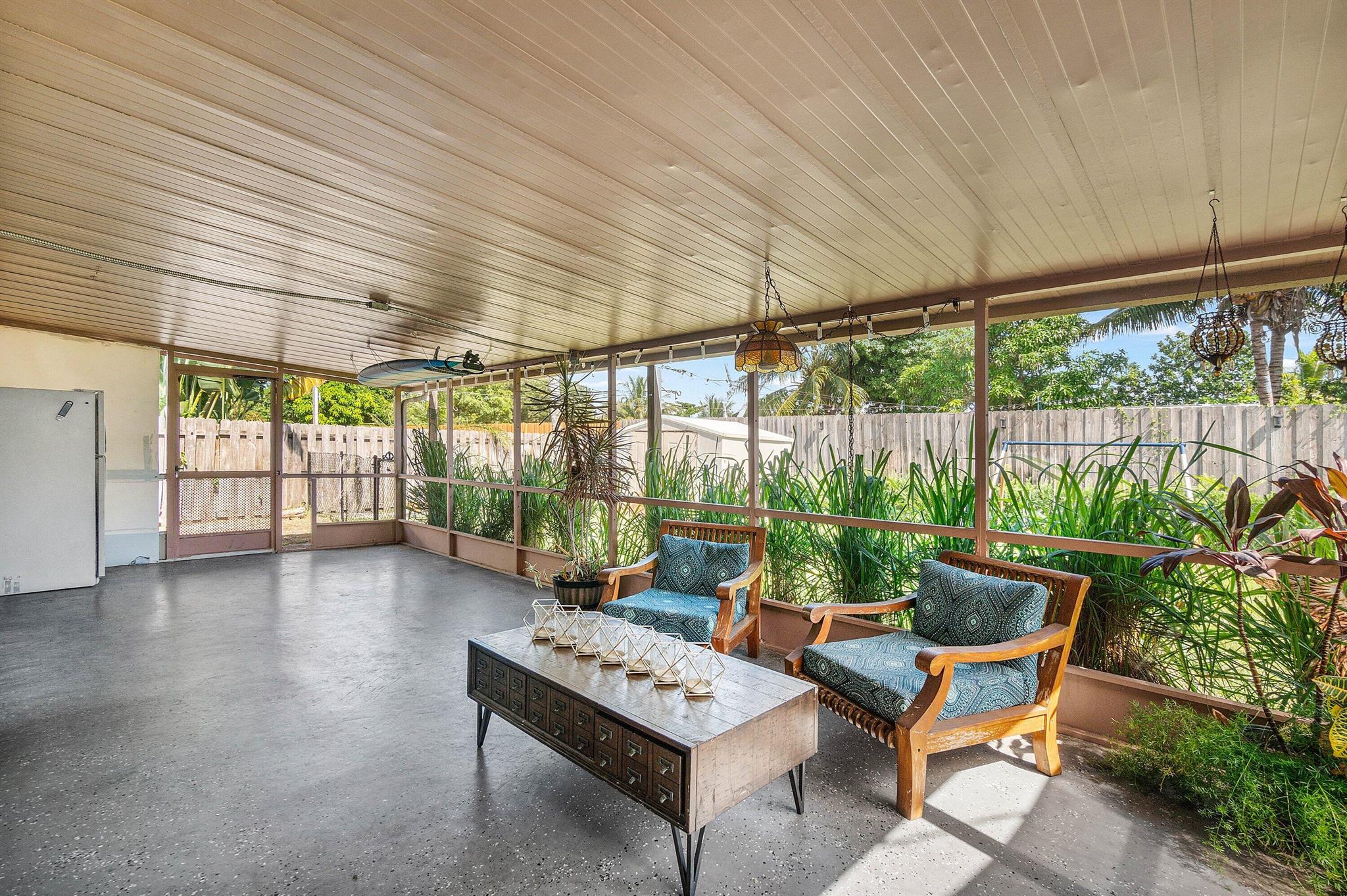 LAKE OSBORNE HEIGHTS - Residential