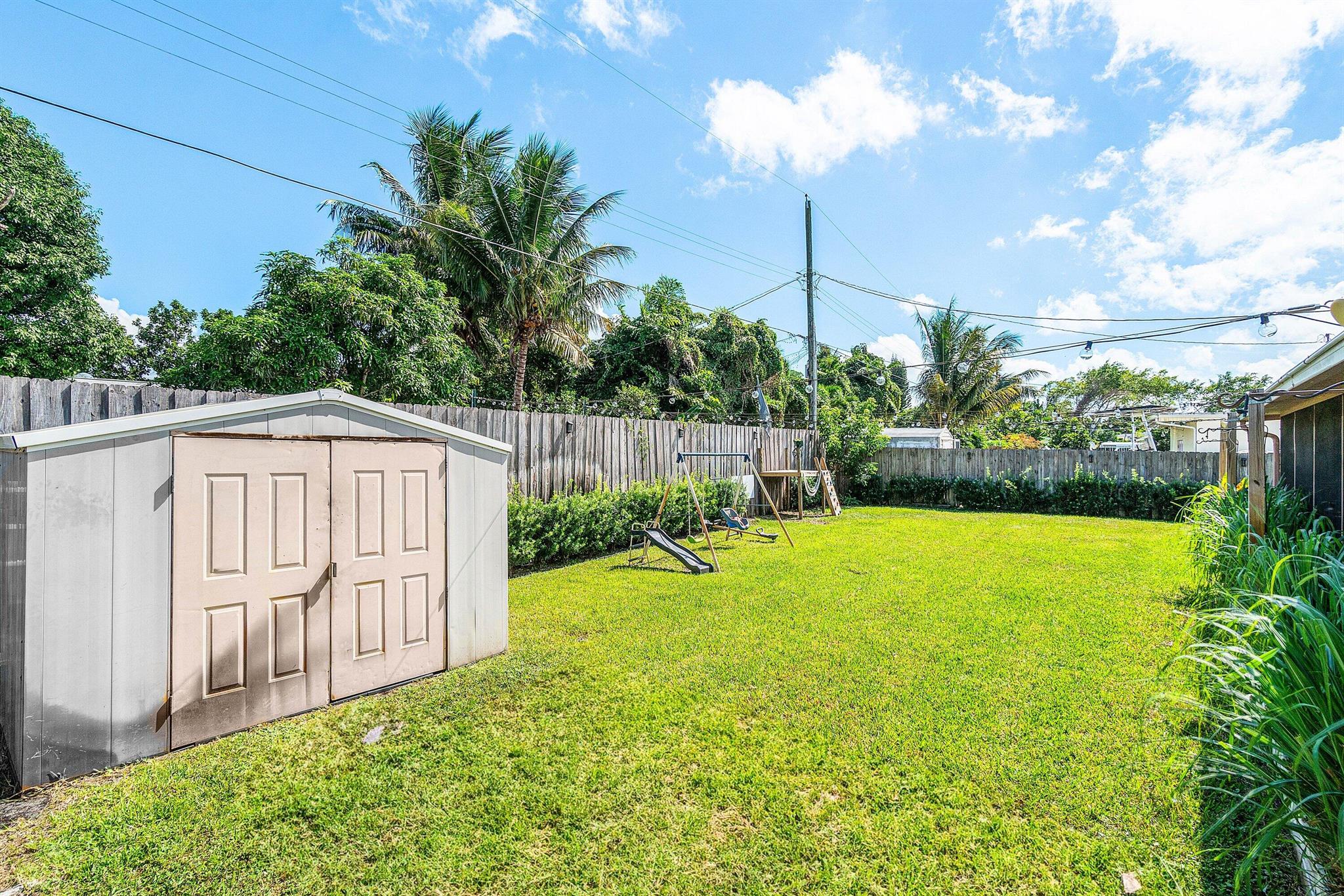 LAKE OSBORNE HEIGHTS - Residential