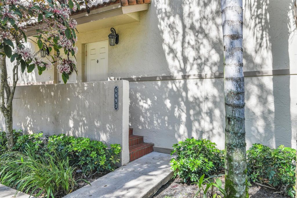 Photo of 6693 Via Regina #6693, Boca Raton, FL 33433 (MLS # F10541316)