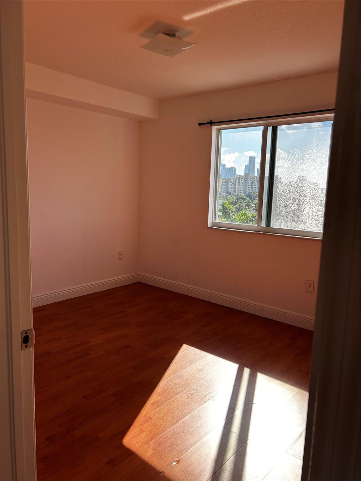 Seybold Pointe Condo - Residential Lease