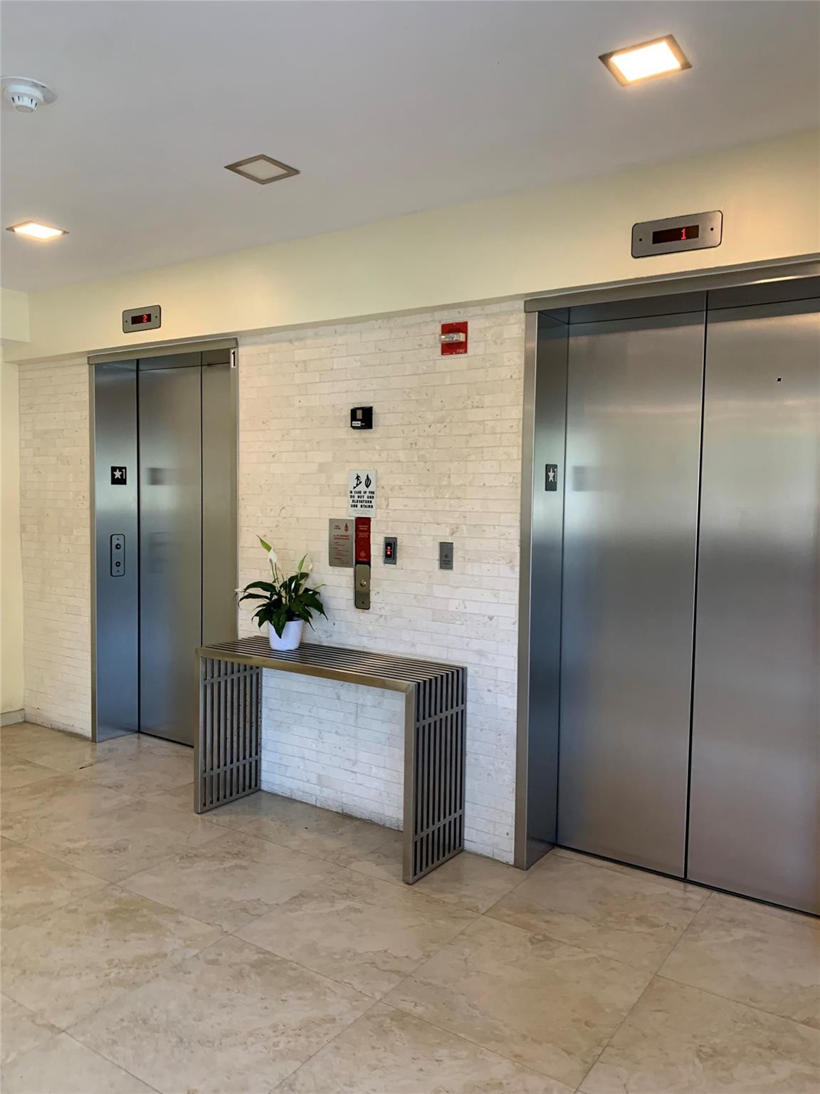 Seybold Pointe Condo - Residential Lease