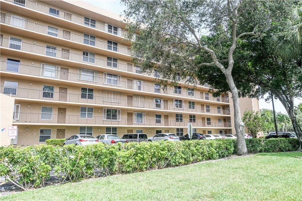 Waters Edge Towers Condo - Residential Lease