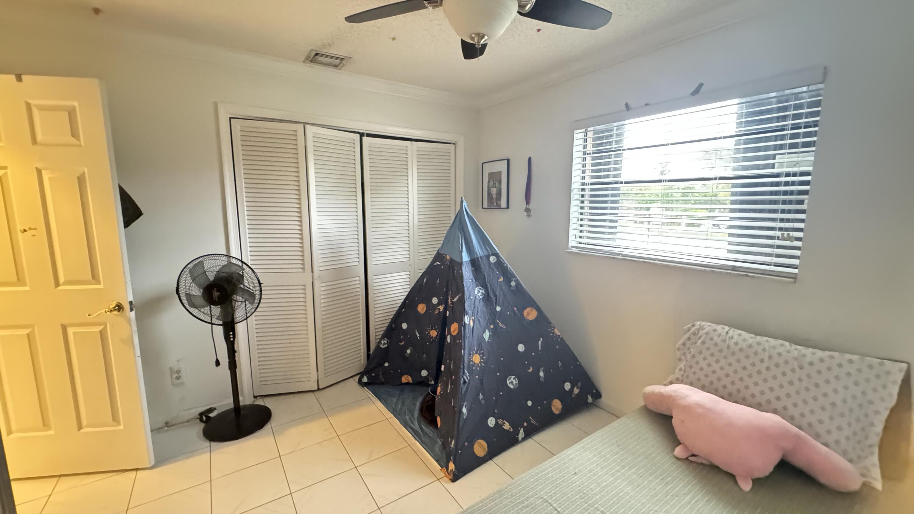 SIERRA WOODS CONDO - Residential Lease