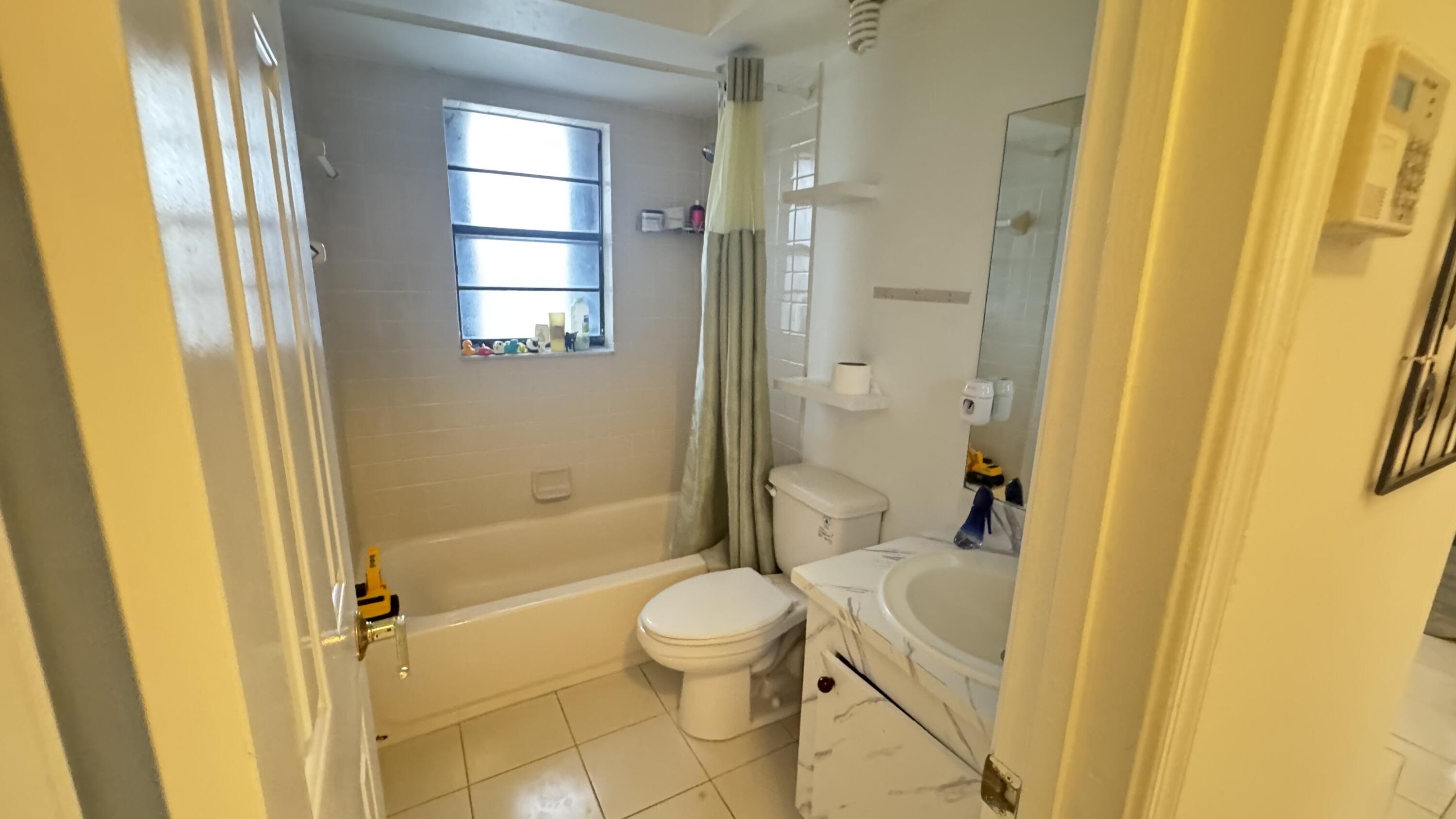 SIERRA WOODS CONDO - Residential Lease