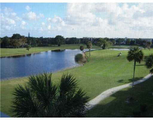 Palm Aire CC - Residential