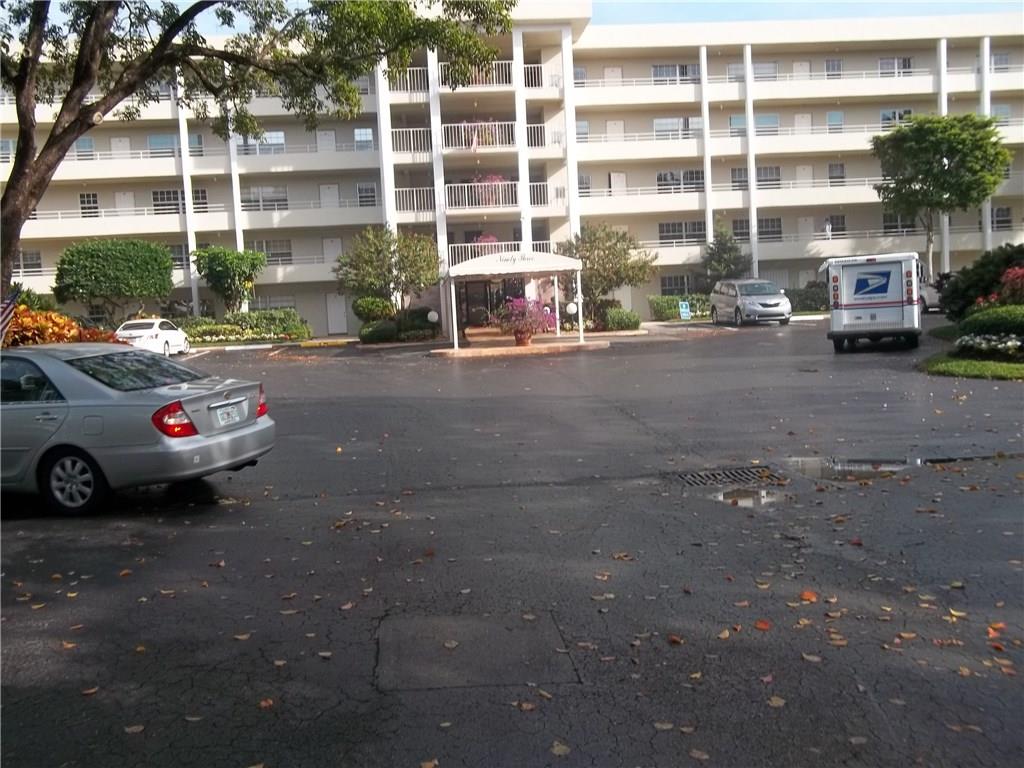 Palm Aire CC - Residential