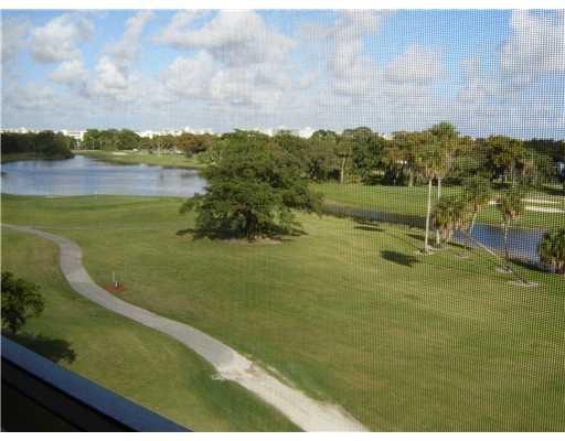 Palm Aire CC - Residential