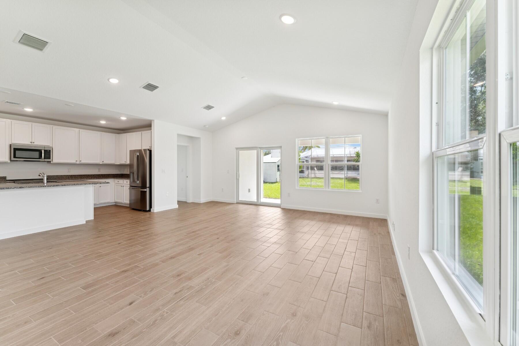 PORT ST LUCIE SECTION 21 - Residential