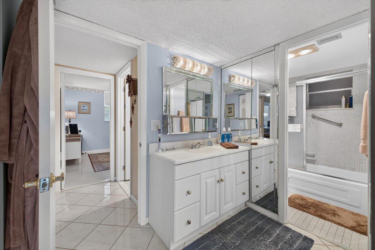 3251 HOLIDAY SPRINGS Boulevard 205