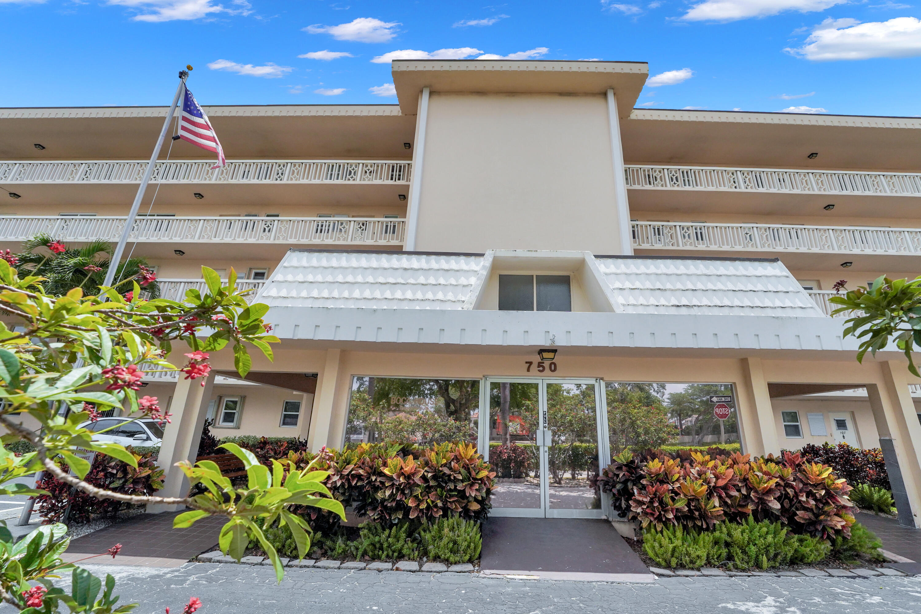 BOCA HOUSE CONDO - Residential Lease