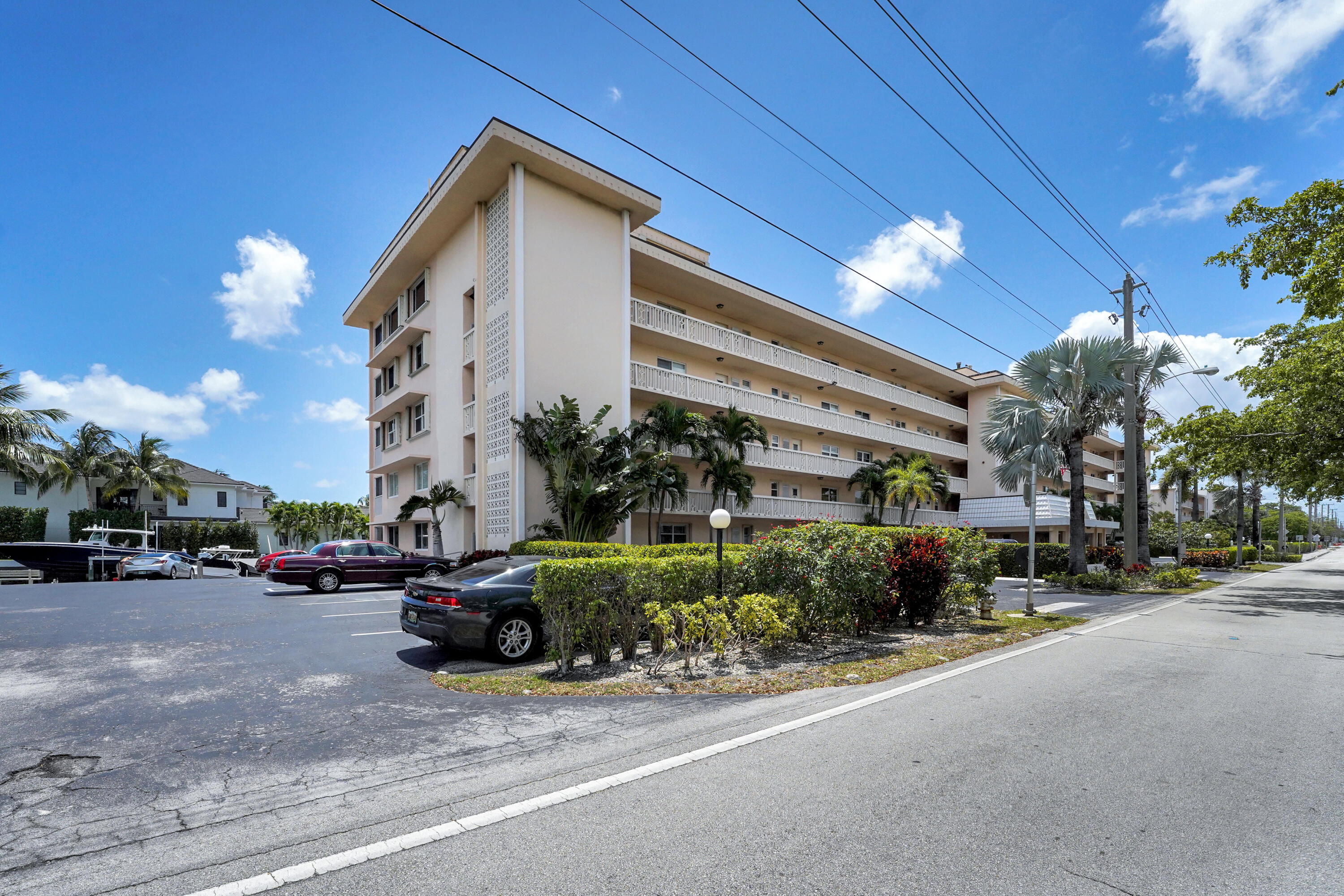 BOCA HOUSE CONDO - Residential Lease