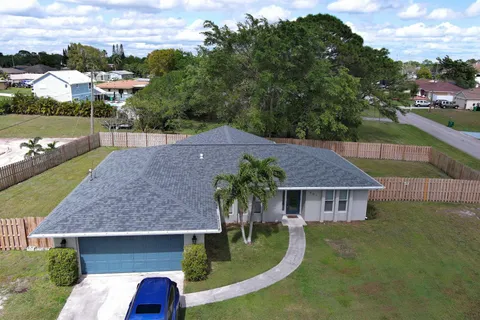 301 SW Violet Avenue, Port St Lucie, FL 34983 - MLS#: R11065238