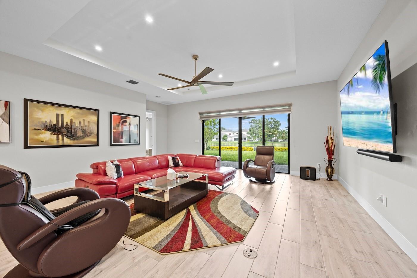 Plat/Banyan Cay Residence - Residential