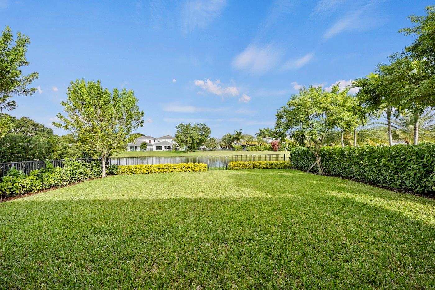 Plat/Banyan Cay Residence - Residential