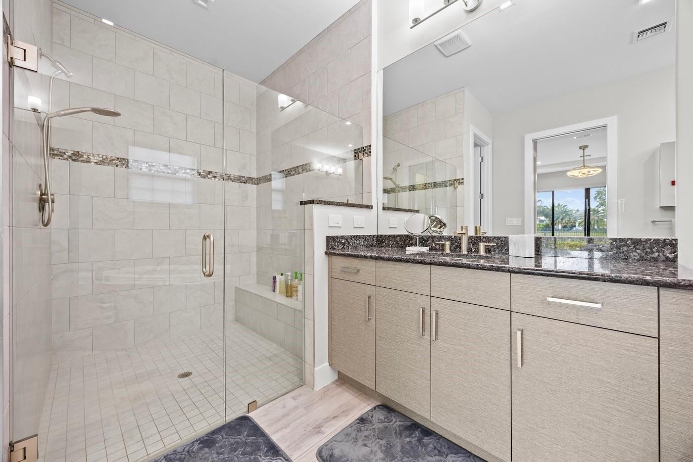 Plat/Banyan Cay Residence - Residential