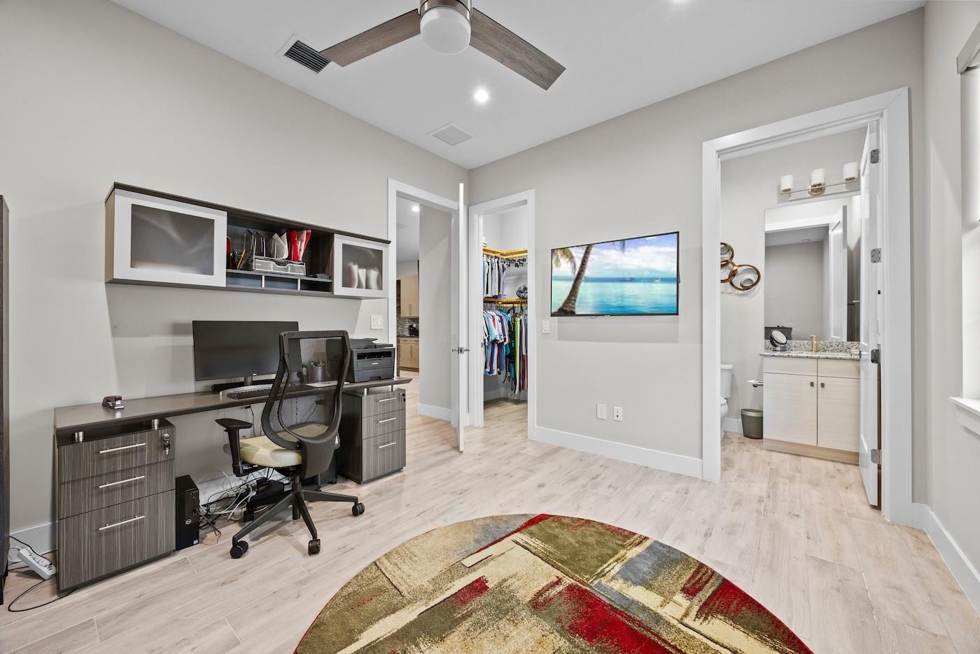 Plat/Banyan Cay Residence - Residential