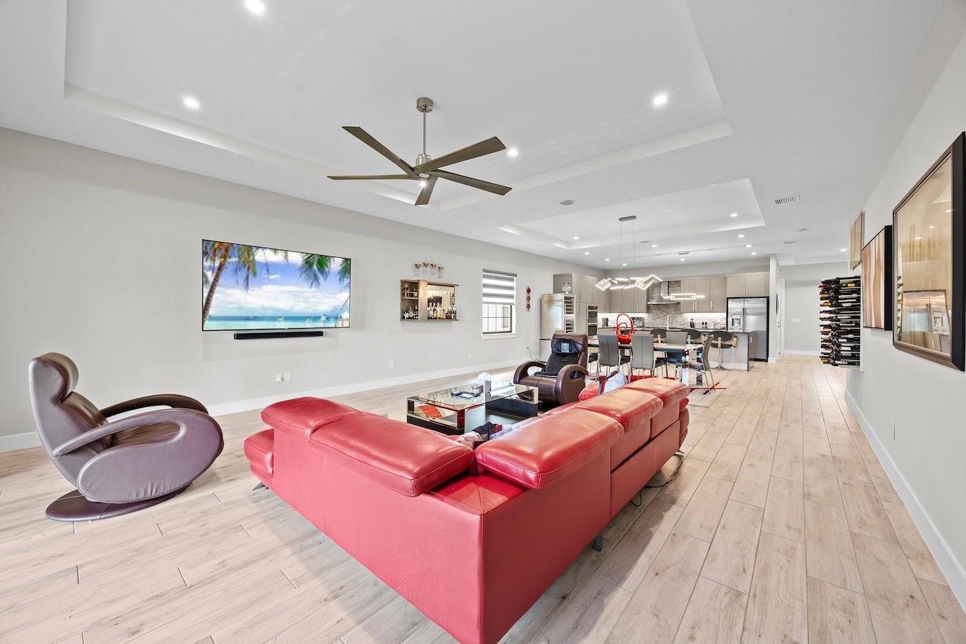 Plat/Banyan Cay Residence - Residential