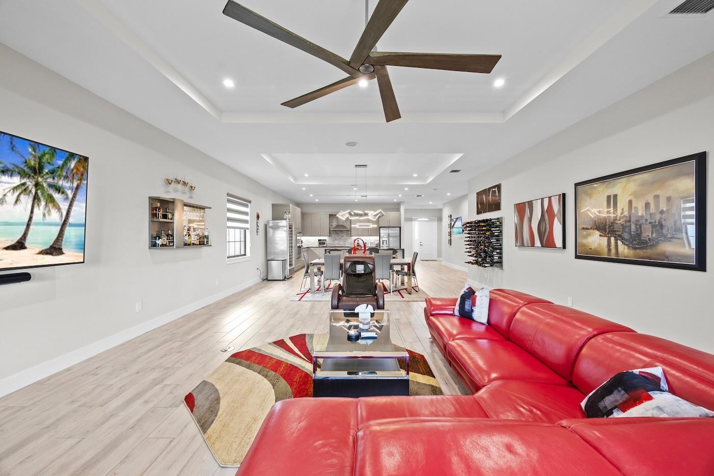 Plat/Banyan Cay Residence - Residential