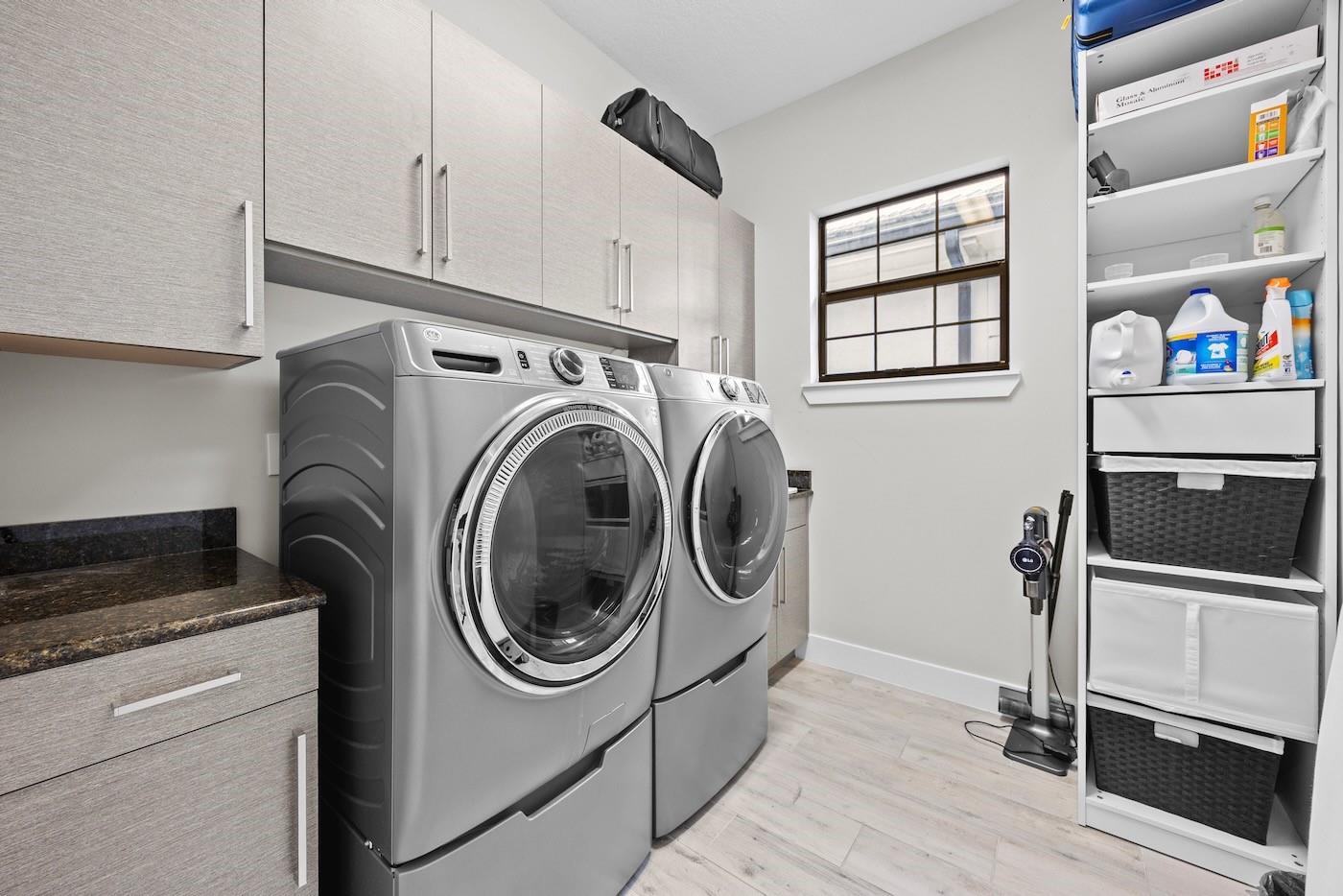 Plat/Banyan Cay Residence - Residential