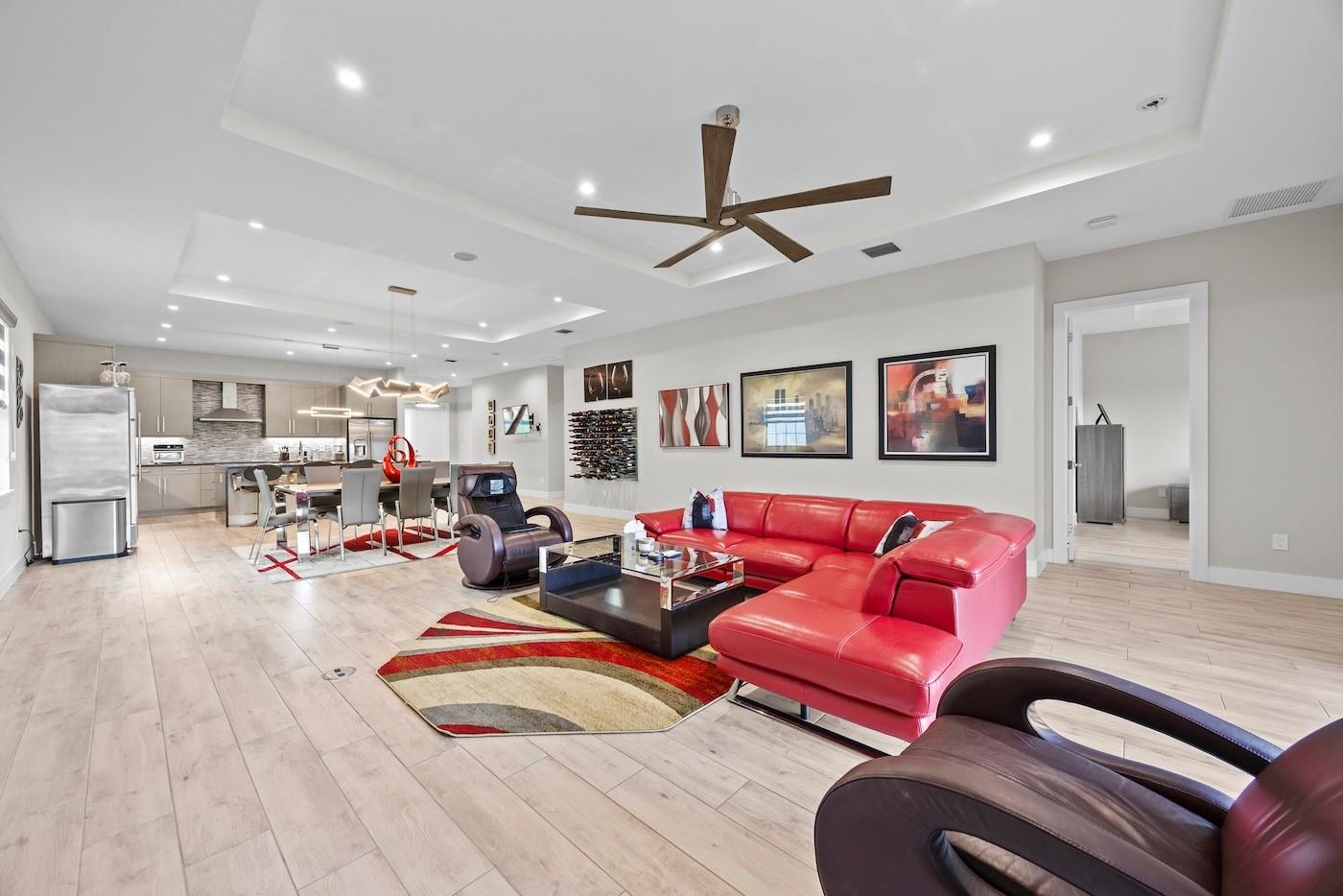 Plat/Banyan Cay Residence - Residential