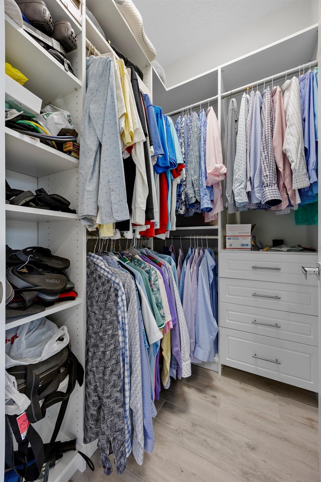 Plat/Banyan Cay Residence - Residential