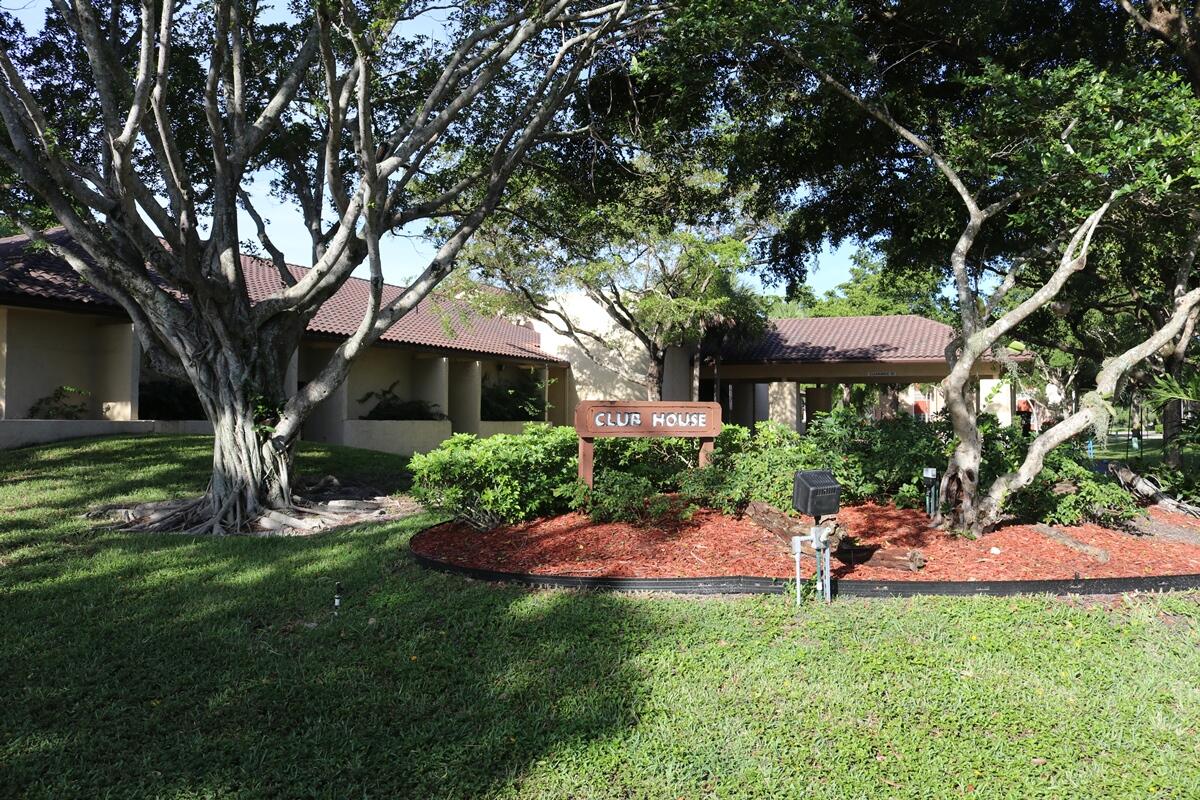 OAKBROOK IV V VI VII CONDO - Residential