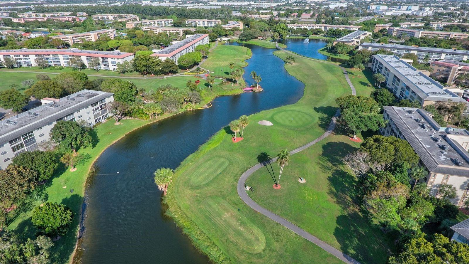 WYNMOOR GOLF VILLAGE - Residential