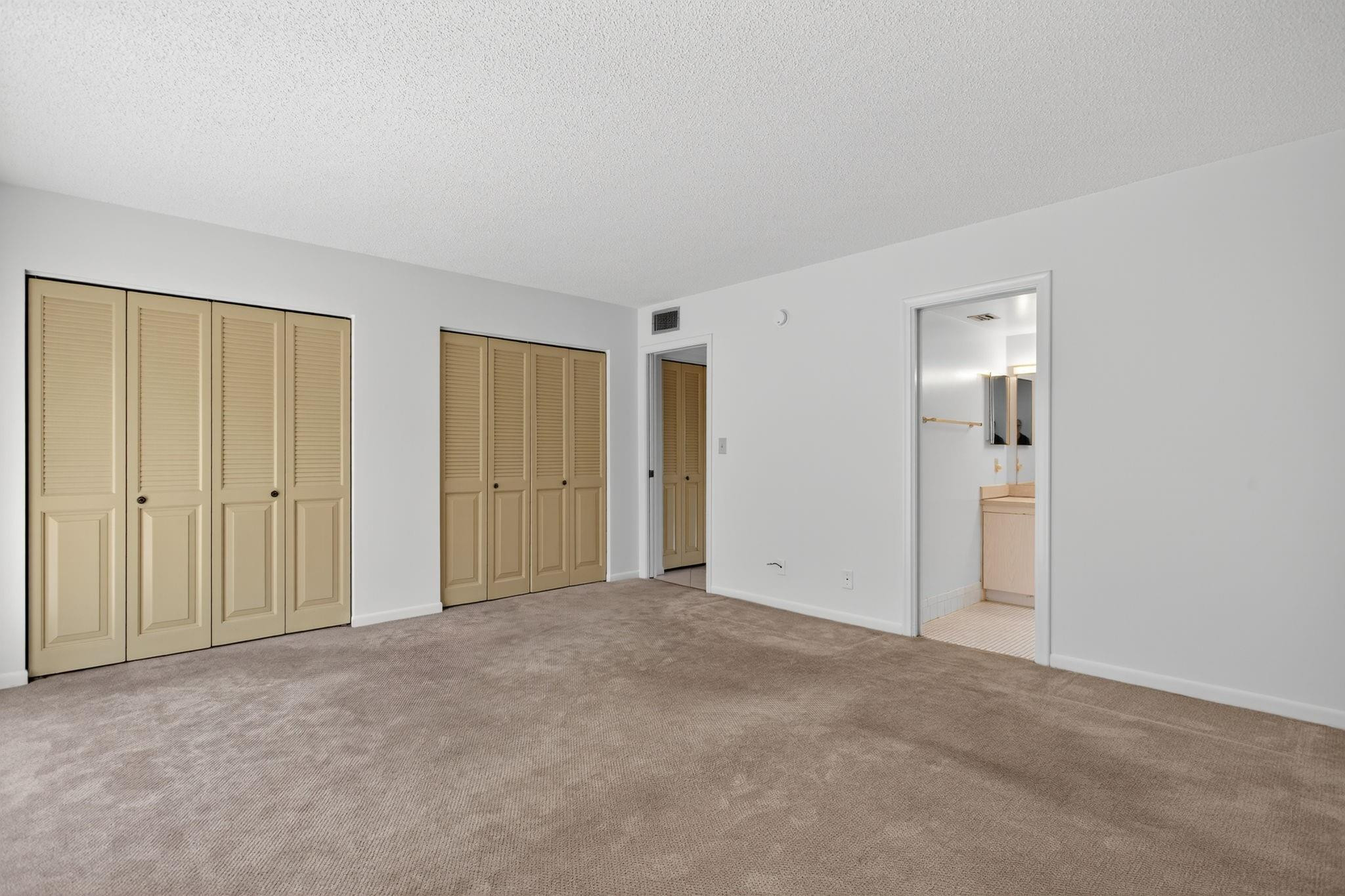 WYNMOOR GOLF VILLAGE - Residential