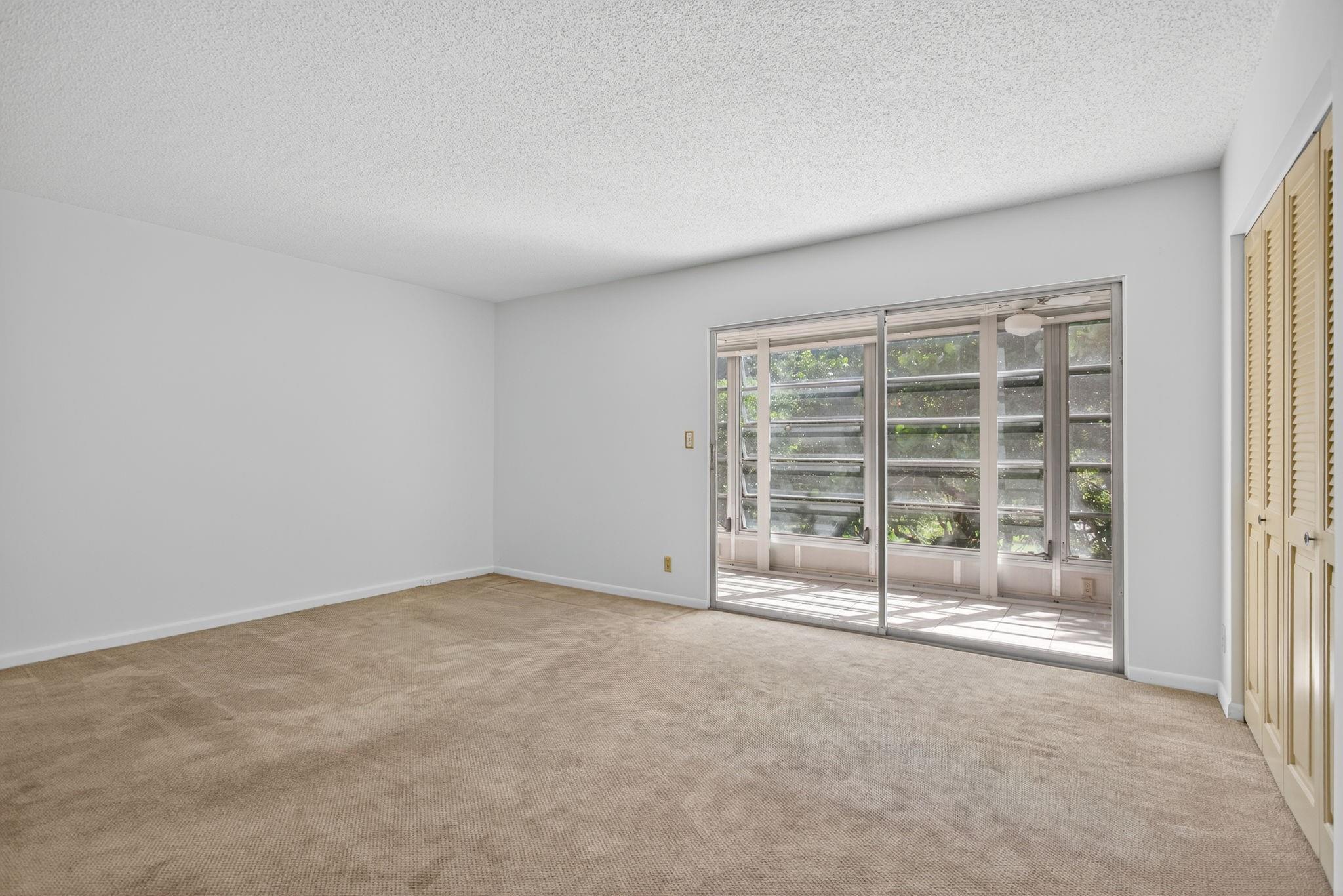 WYNMOOR GOLF VILLAGE - Residential