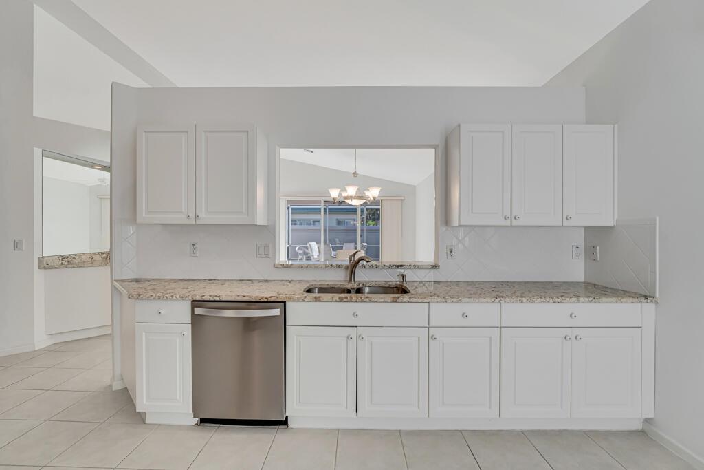 VENETIAN ISLES - Residential