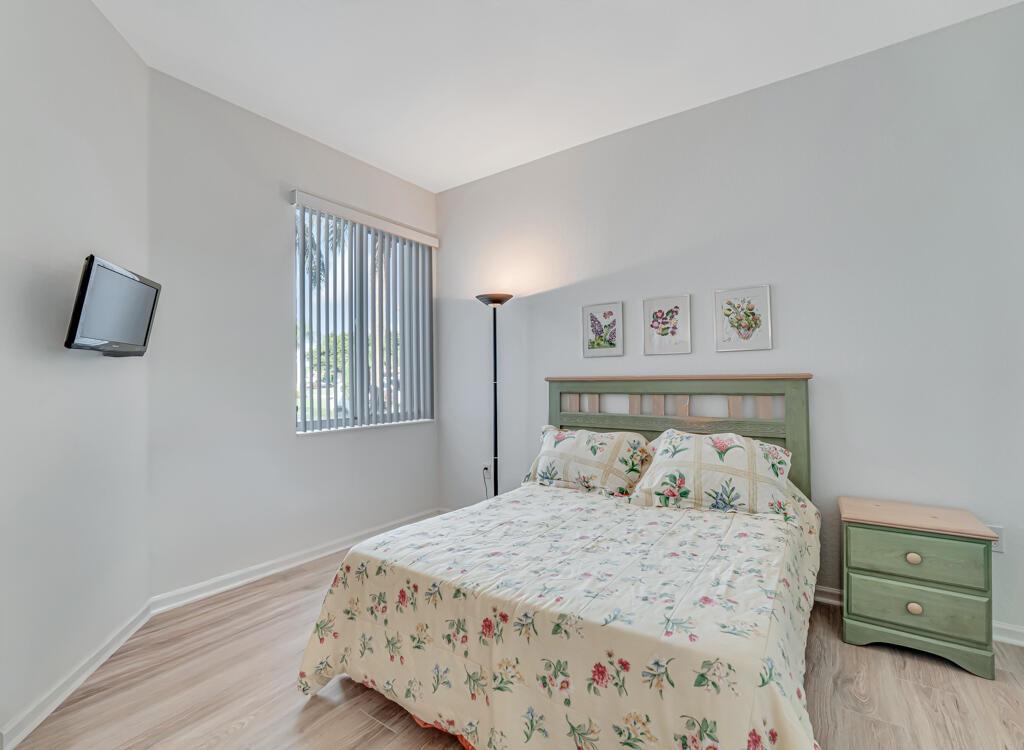 VENETIAN ISLES - Residential