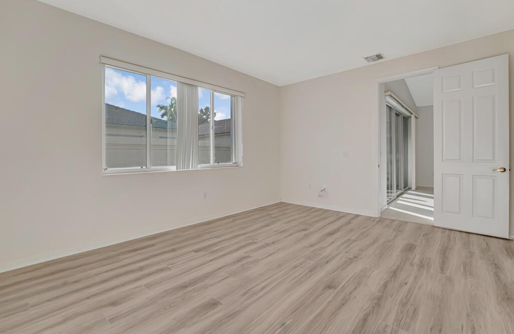 VENETIAN ISLES - Residential