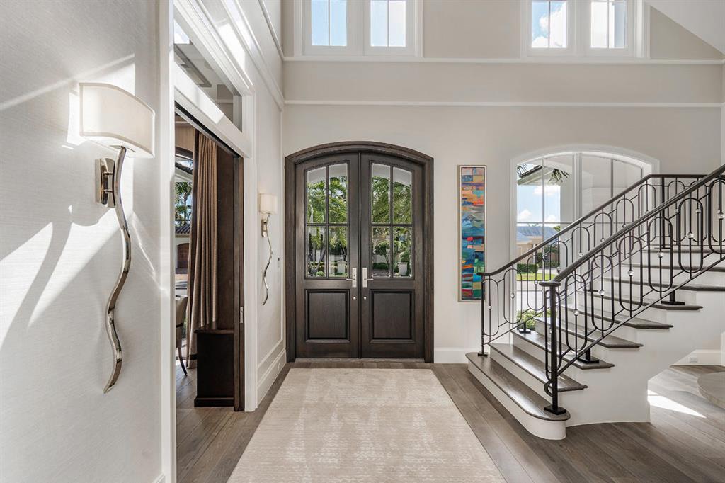 ROYAL PALM YACHT & COUNTRY CLUB - Residential