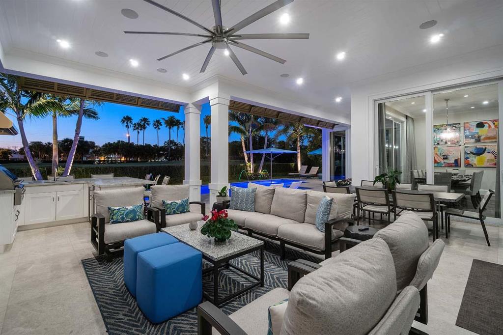 ROYAL PALM YACHT & COUNTRY CLUB - Residential