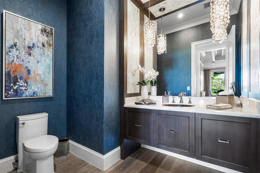 ROYAL PALM YACHT & COUNTRY CLUB - Residential