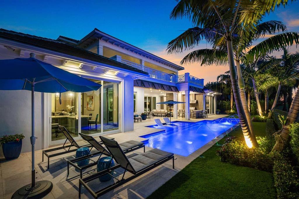 ROYAL PALM YACHT & COUNTRY CLUB - Residential