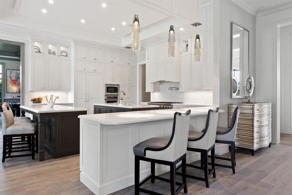 ROYAL PALM YACHT & COUNTRY CLUB - Residential