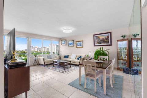 3233 NE 34th St 1207 Fort Lauderdale FL 33308