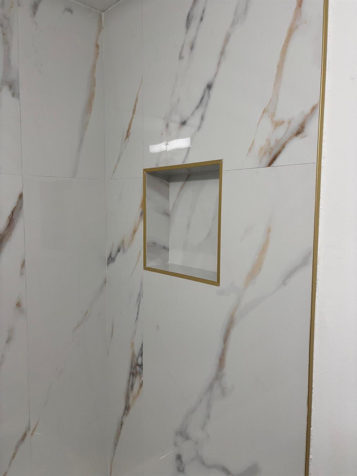 GULFSTREAM CONDO OF LAS O - Residential Lease