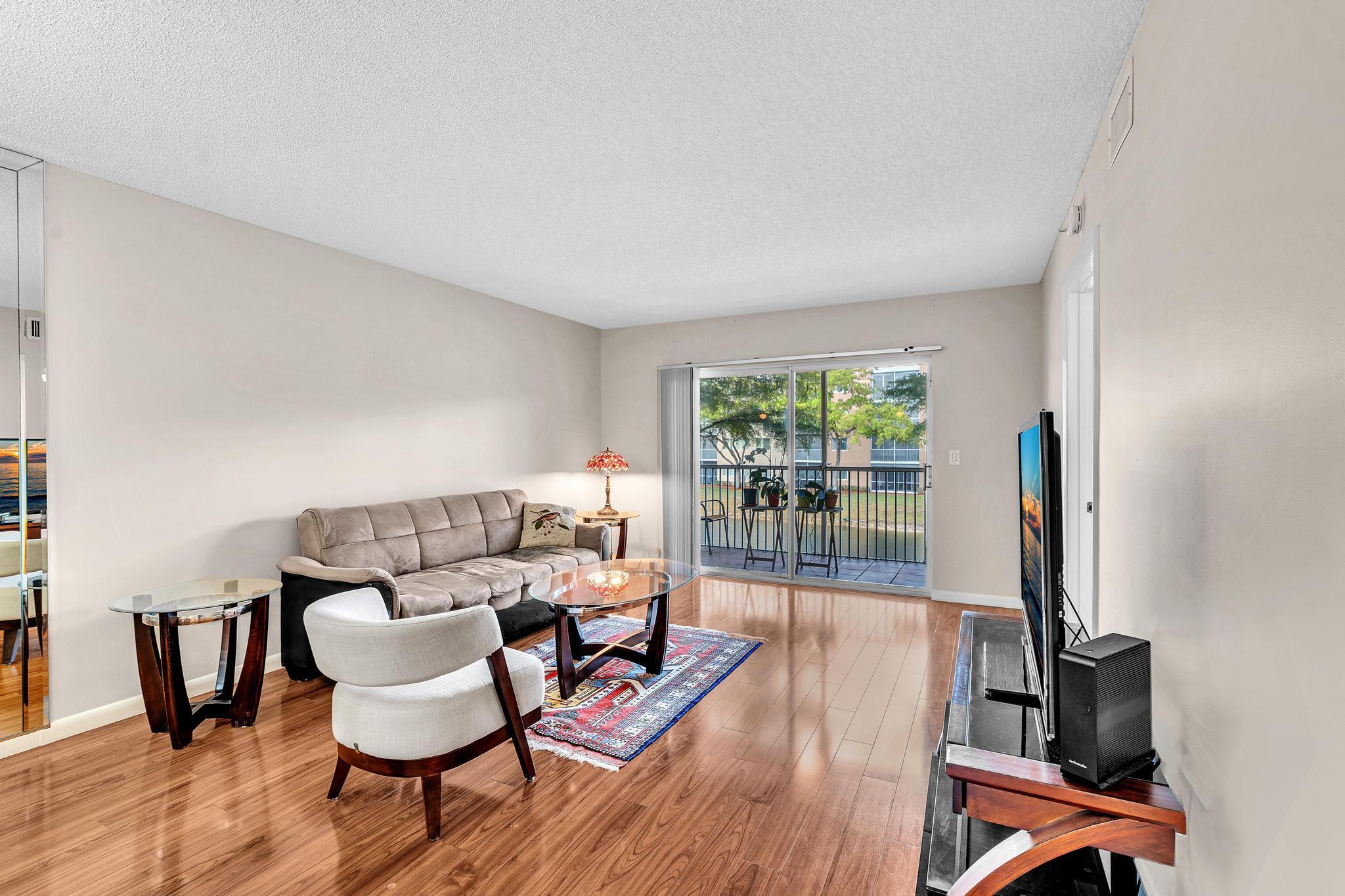 WELDON CONDOMINIUM I - Residential