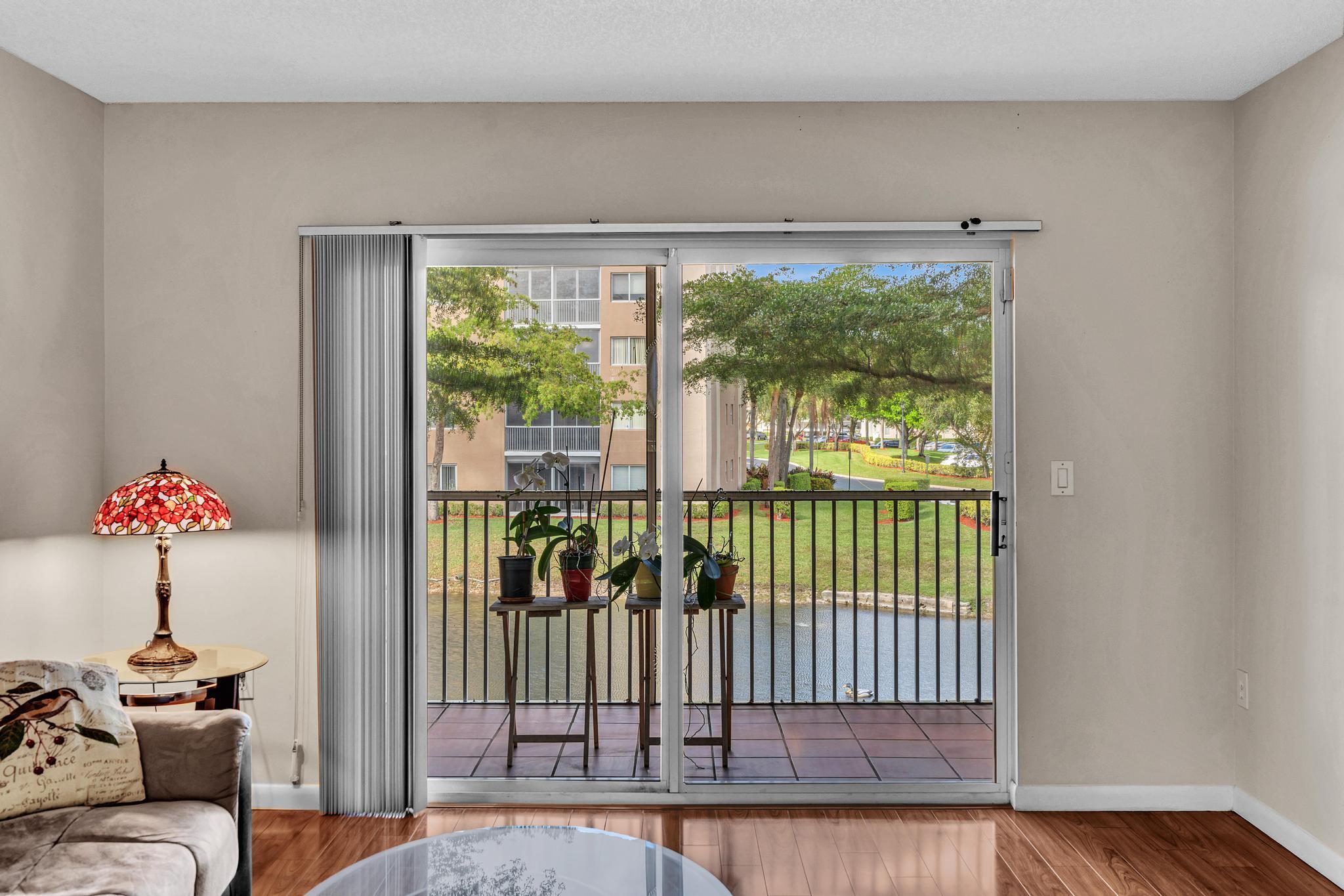 WELDON CONDOMINIUM I - Residential