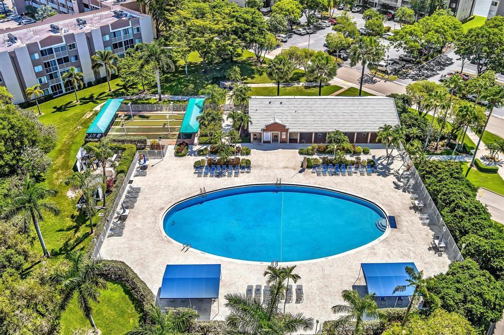 WELDON CONDOMINIUM I - Residential